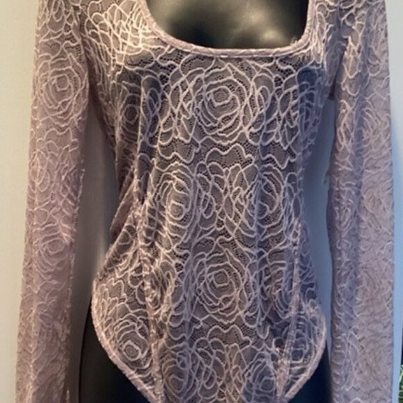 SEND LOVE LONG SLEEVE BODYSUIT ( Color: Light Lavandar) - Picture 7 of 8